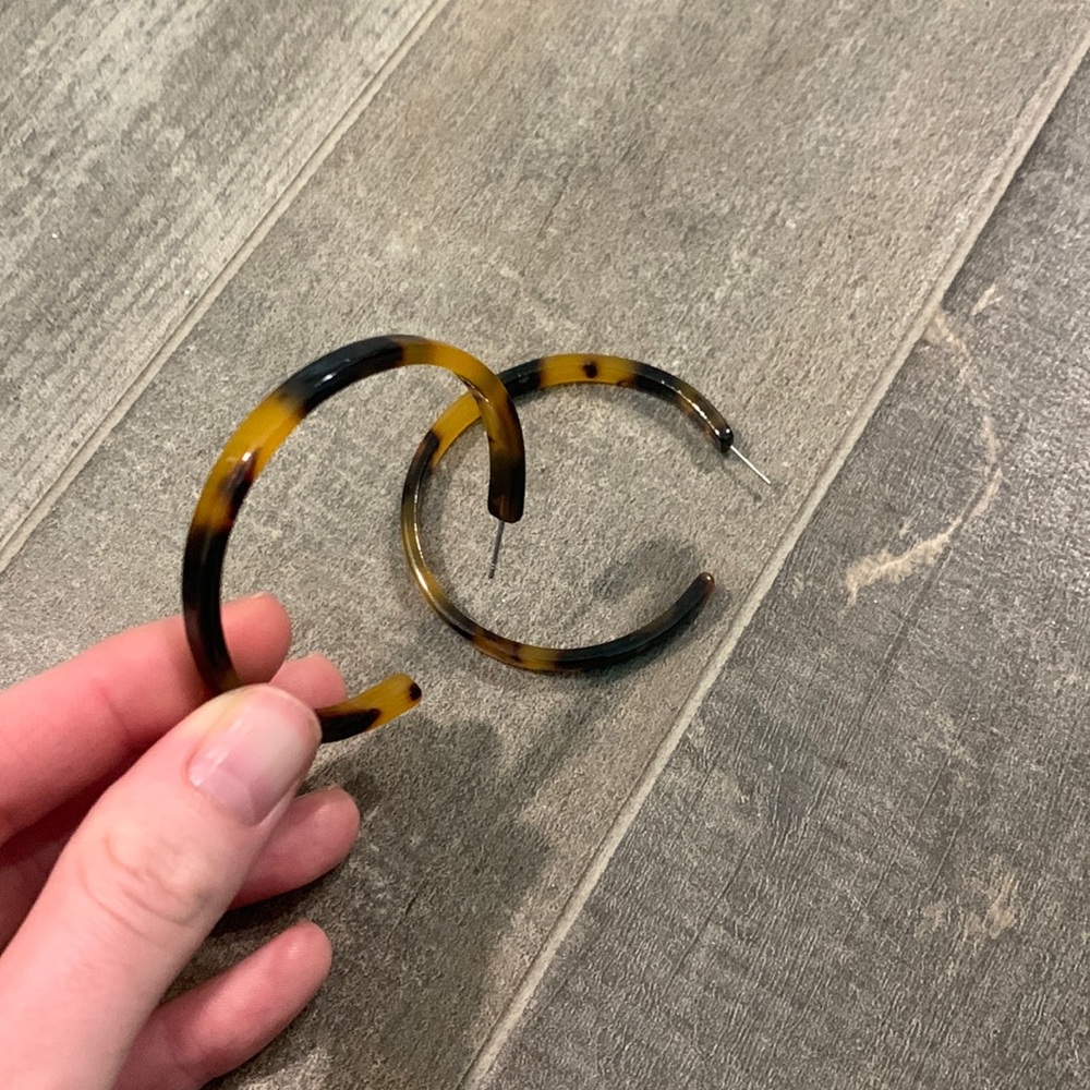 Turtle pattern earring hoops